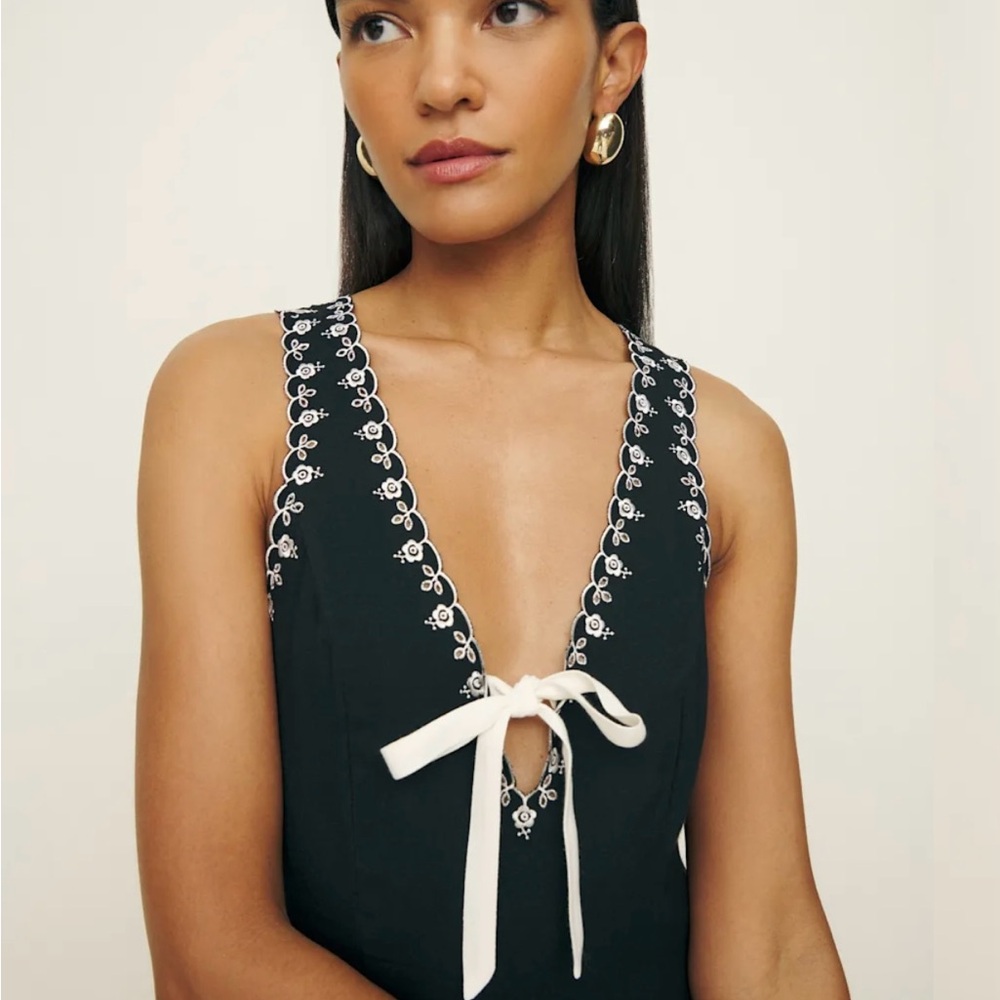 Reformation Marlena top in black